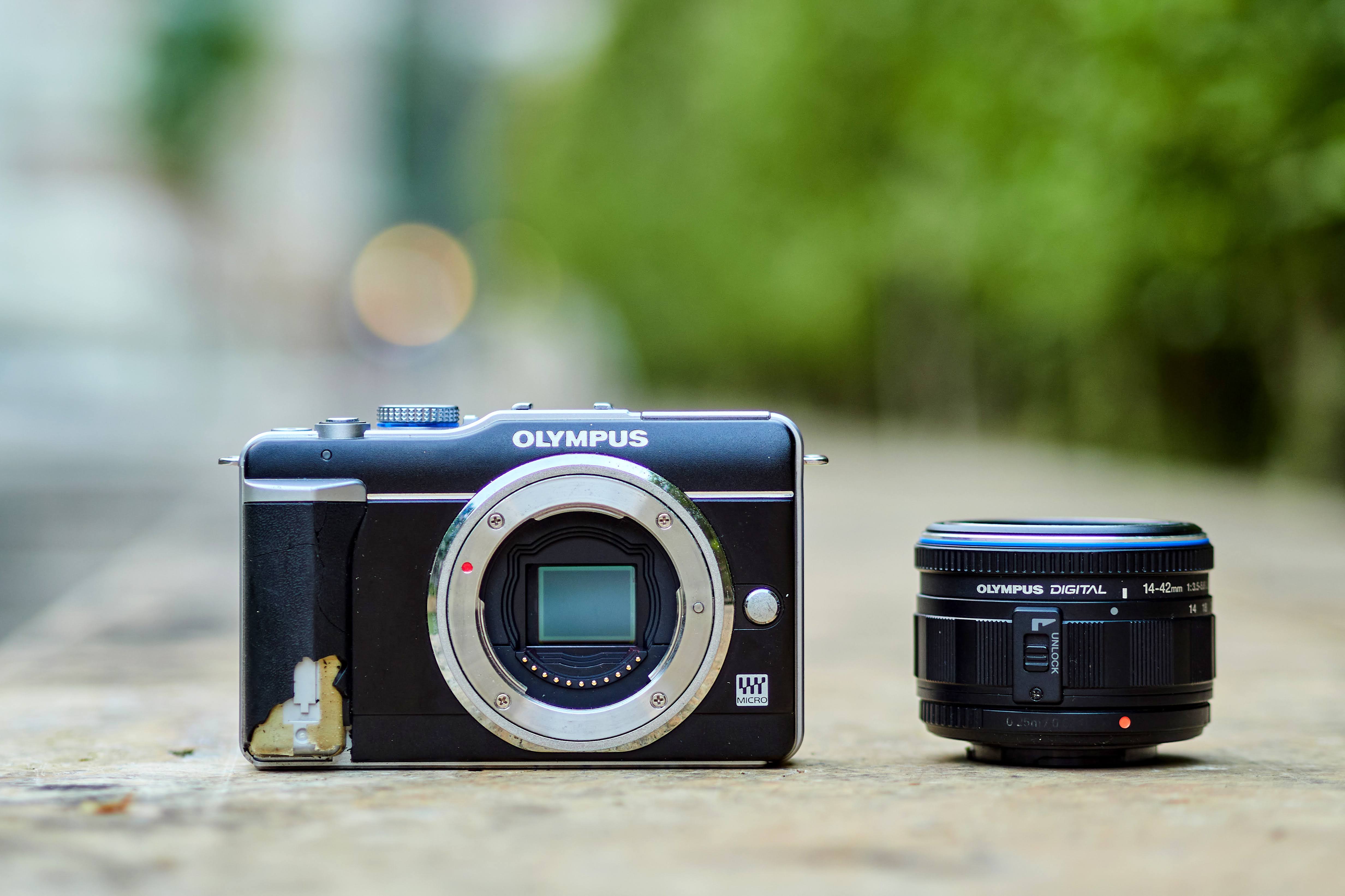 OLYMPUS E-PL1 + LENS KIT 14-42MM - HÀNG CŨ
